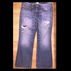 TRUE RELIGION 38 SKULL ROSES